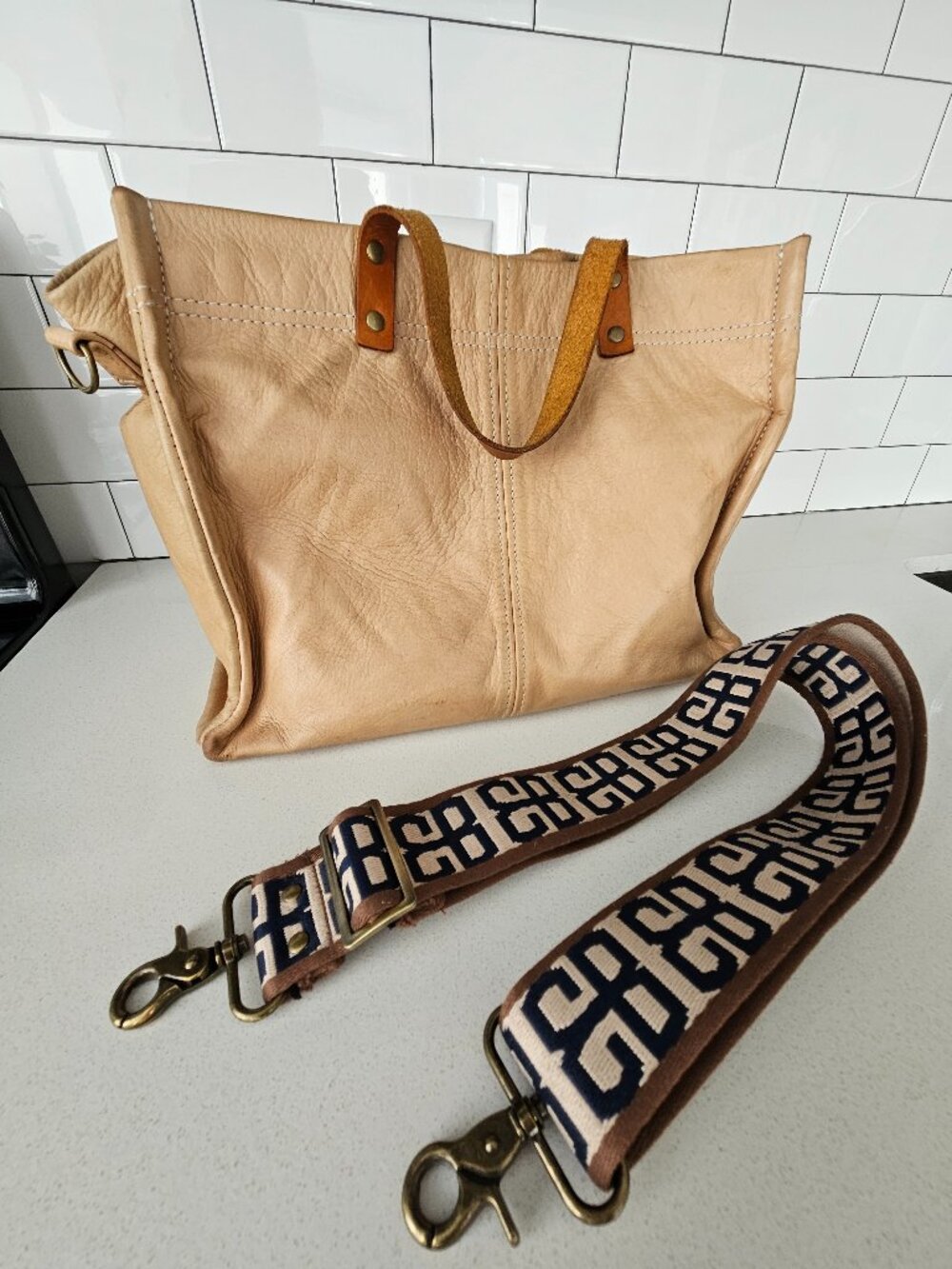 Parker Thatch Medium Mimi in Butterscotch with Modernist strap
